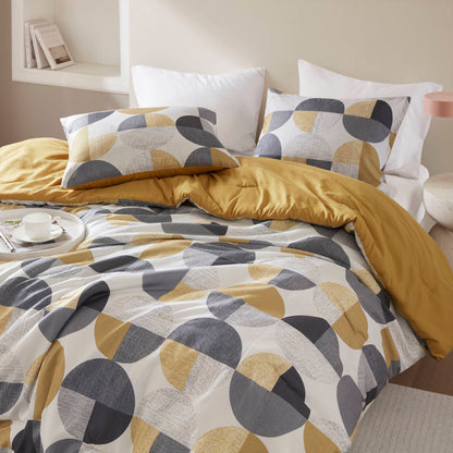 Hazel Comforter Set