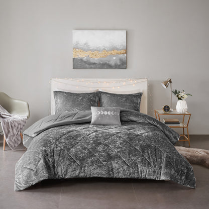 Regency Heights Felicia Comforter Set