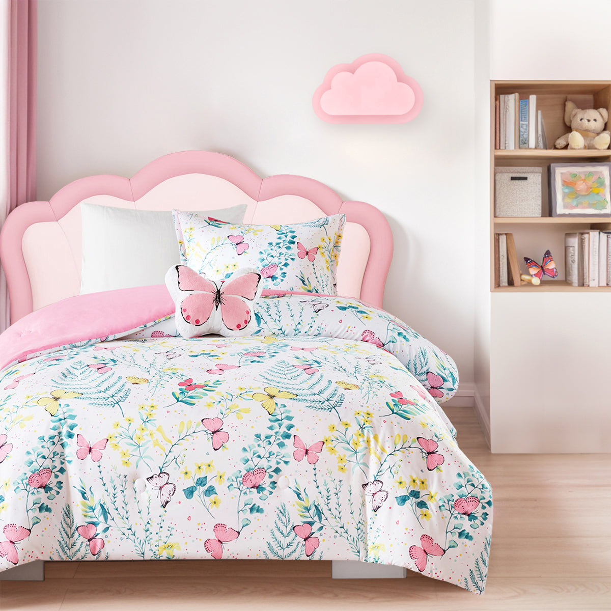 Regency Heights Cynthia Comforter Set