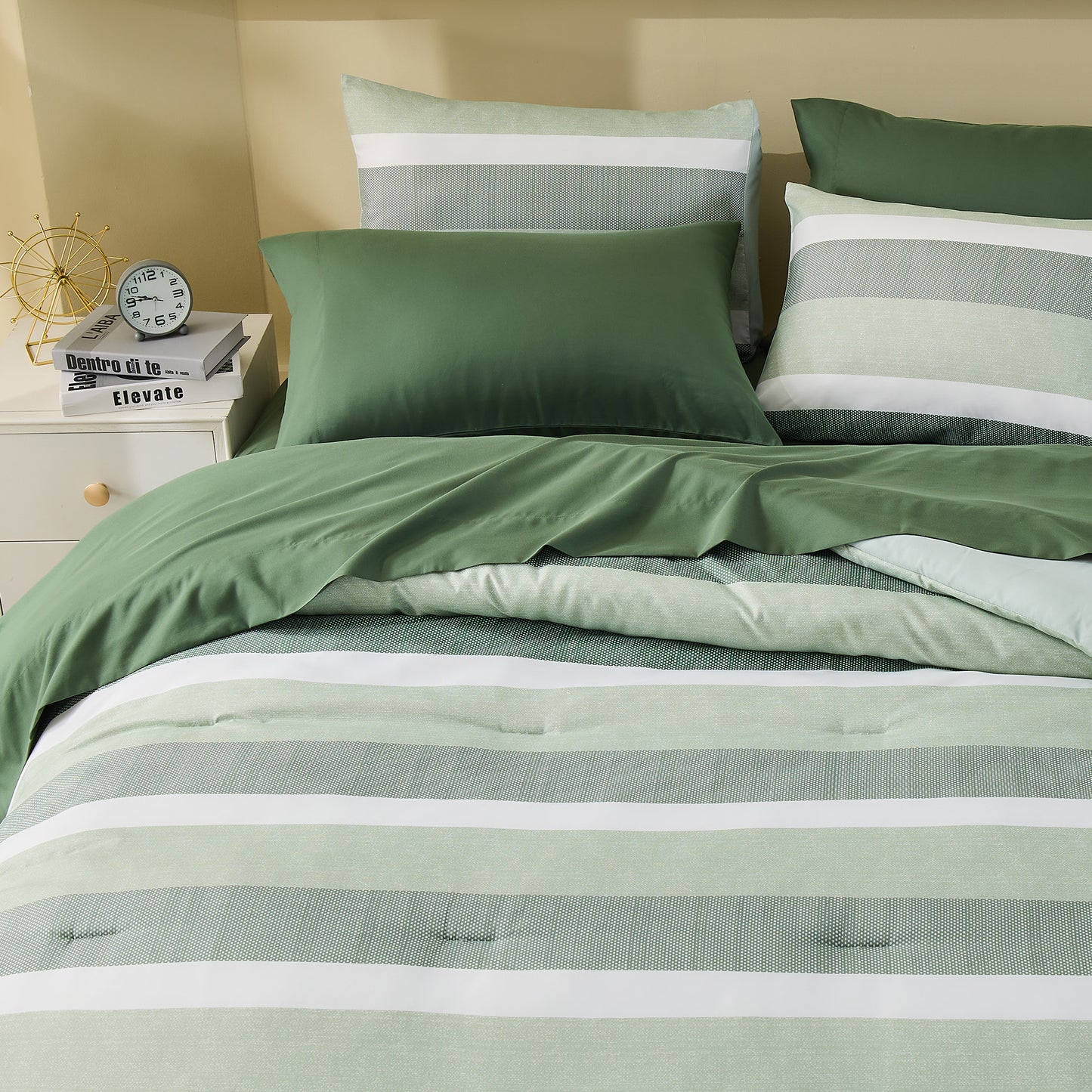 Regency Heights Blake Comforter Set