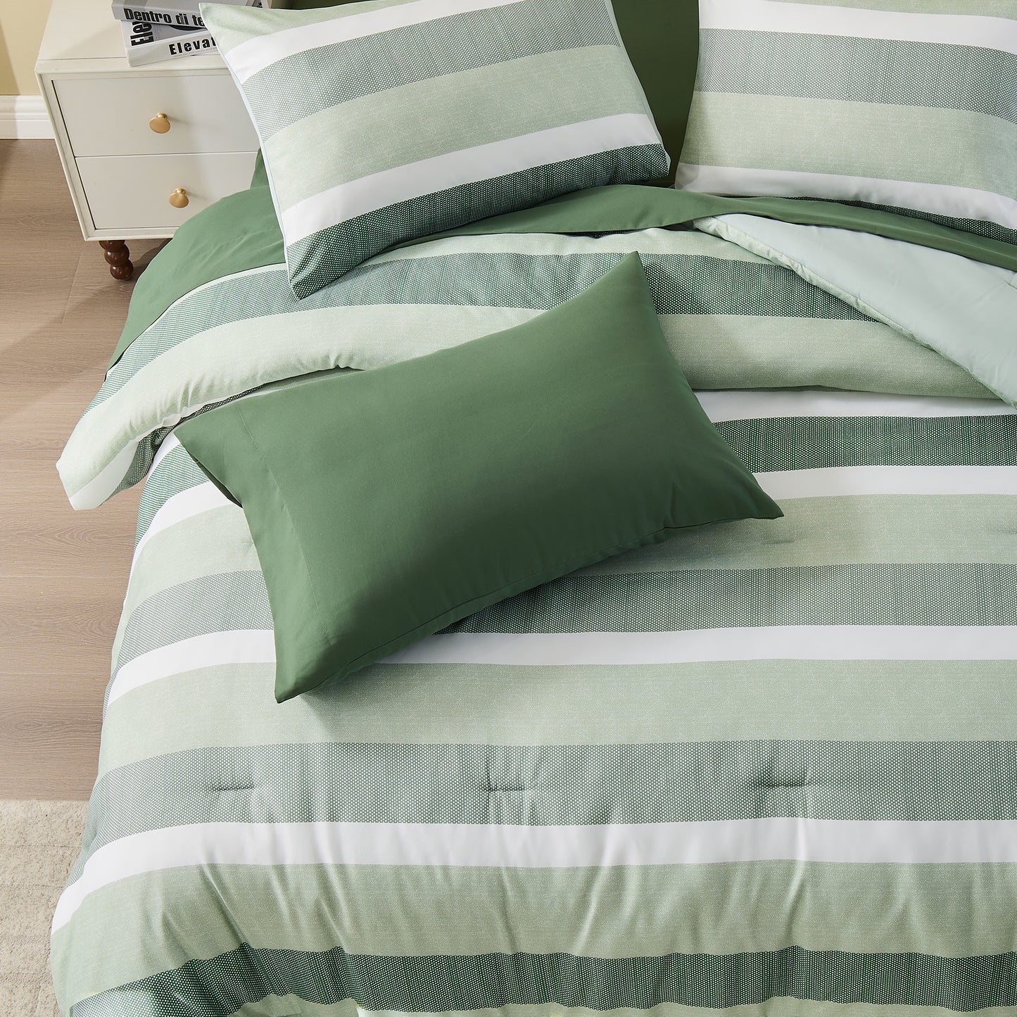 Regency Heights Blake Comforter Set