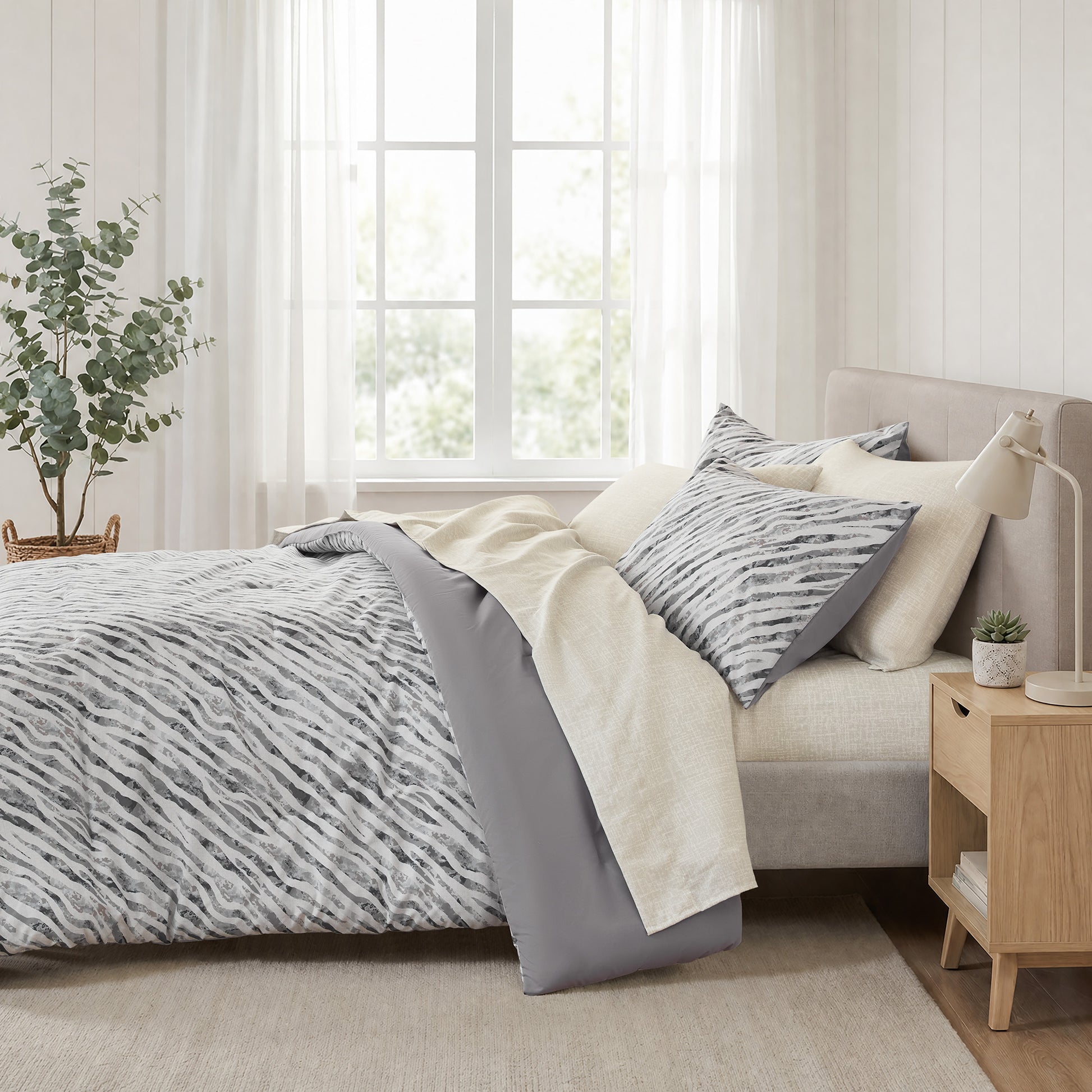 Madison Park Essentials Nixon 5 Pieces Comforter Set with Sheet Set