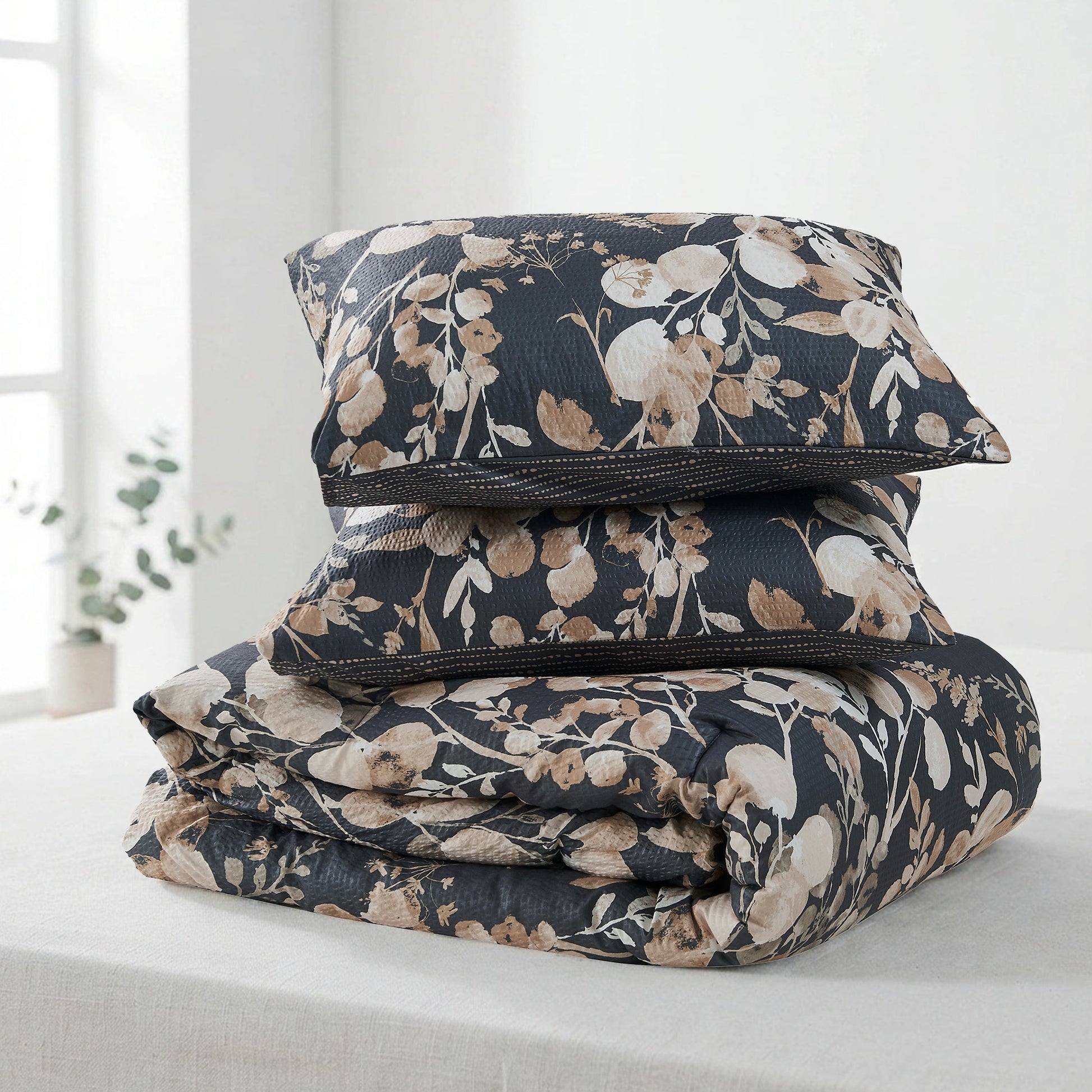 Regency Heights Gabrielle Reversible Floral Botanical Seersucker Comforter Set