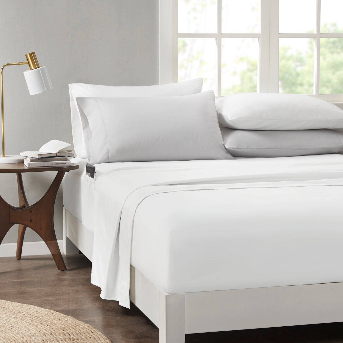 Regency Heights Alexis Comforter Set