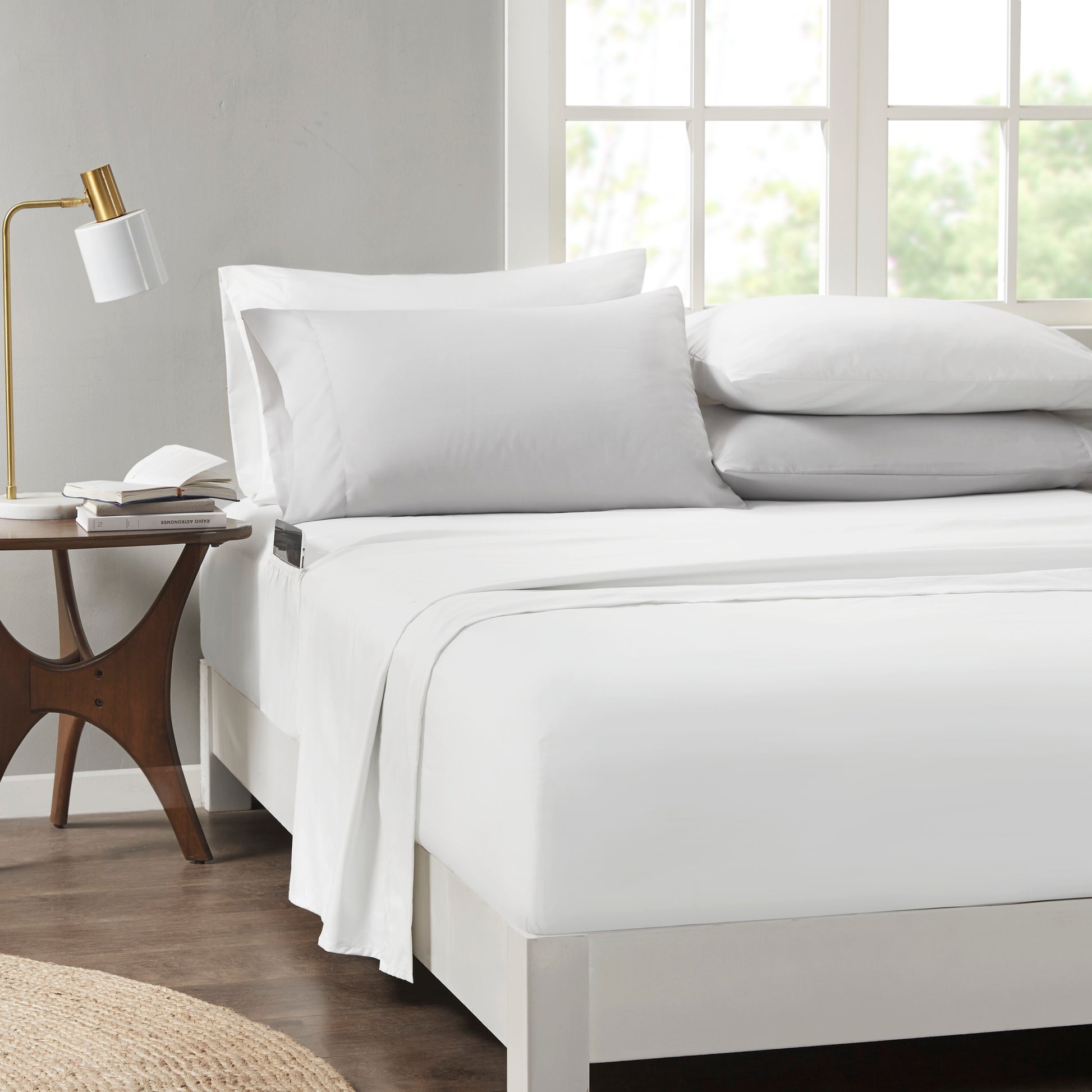 Regency Heights Alexis Comforter Set