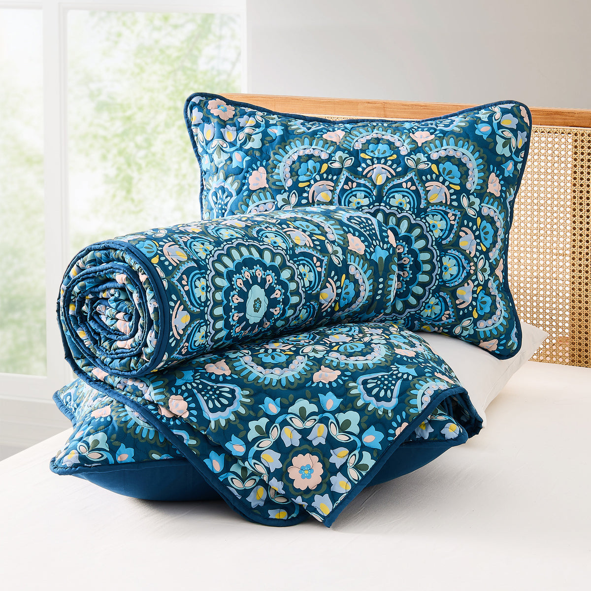 Regency Heights Faye Quilt Mini Set