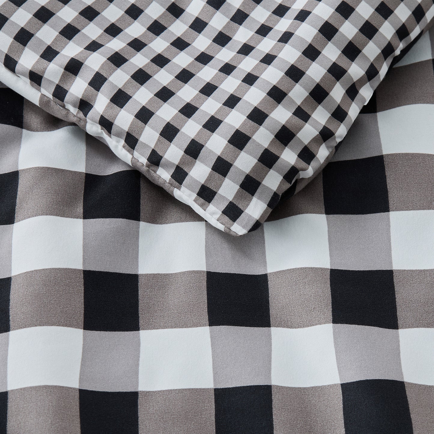 Hazel Comforter Set