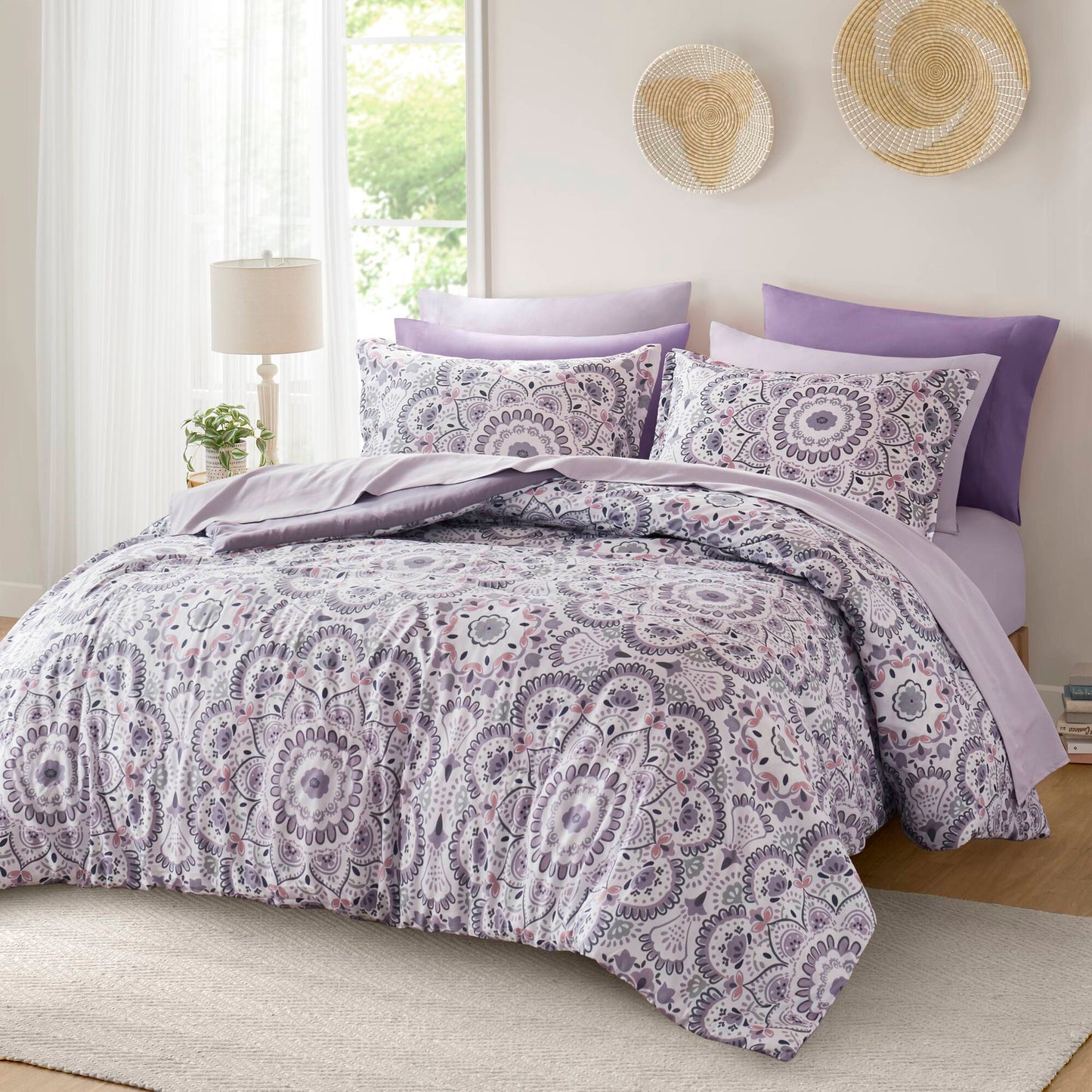 Regency Heights Cara Comforter Set