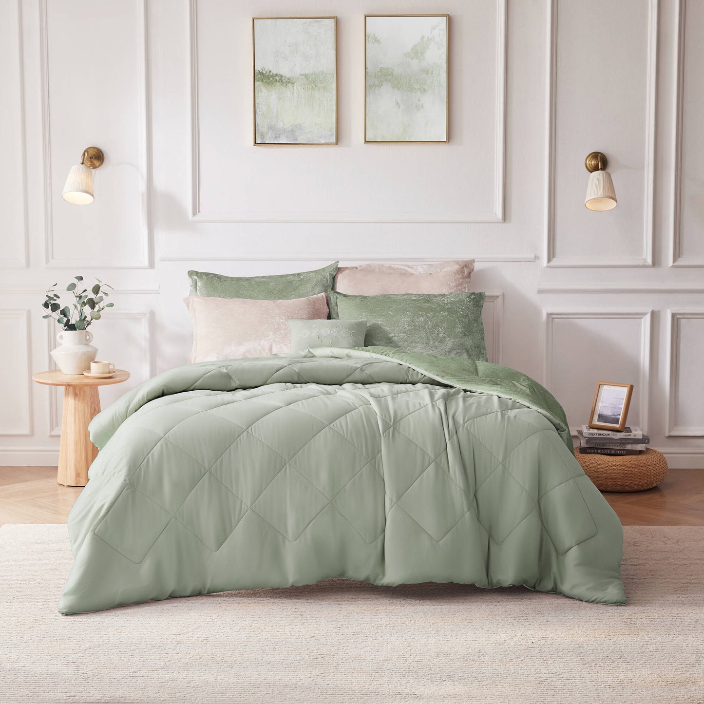 Intelligent Design Velvet Duvet Cover Set with Throw Pillow