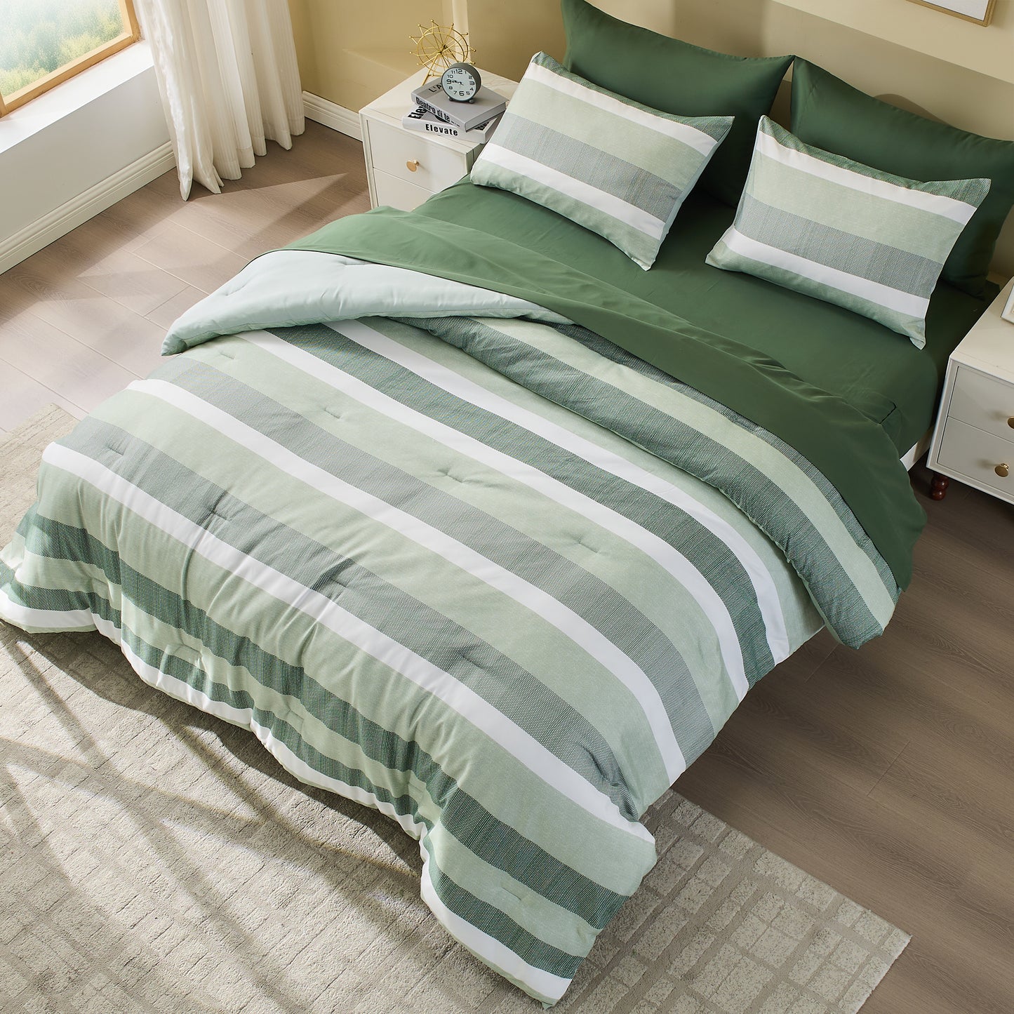 Regency Heights Blake Comforter Set