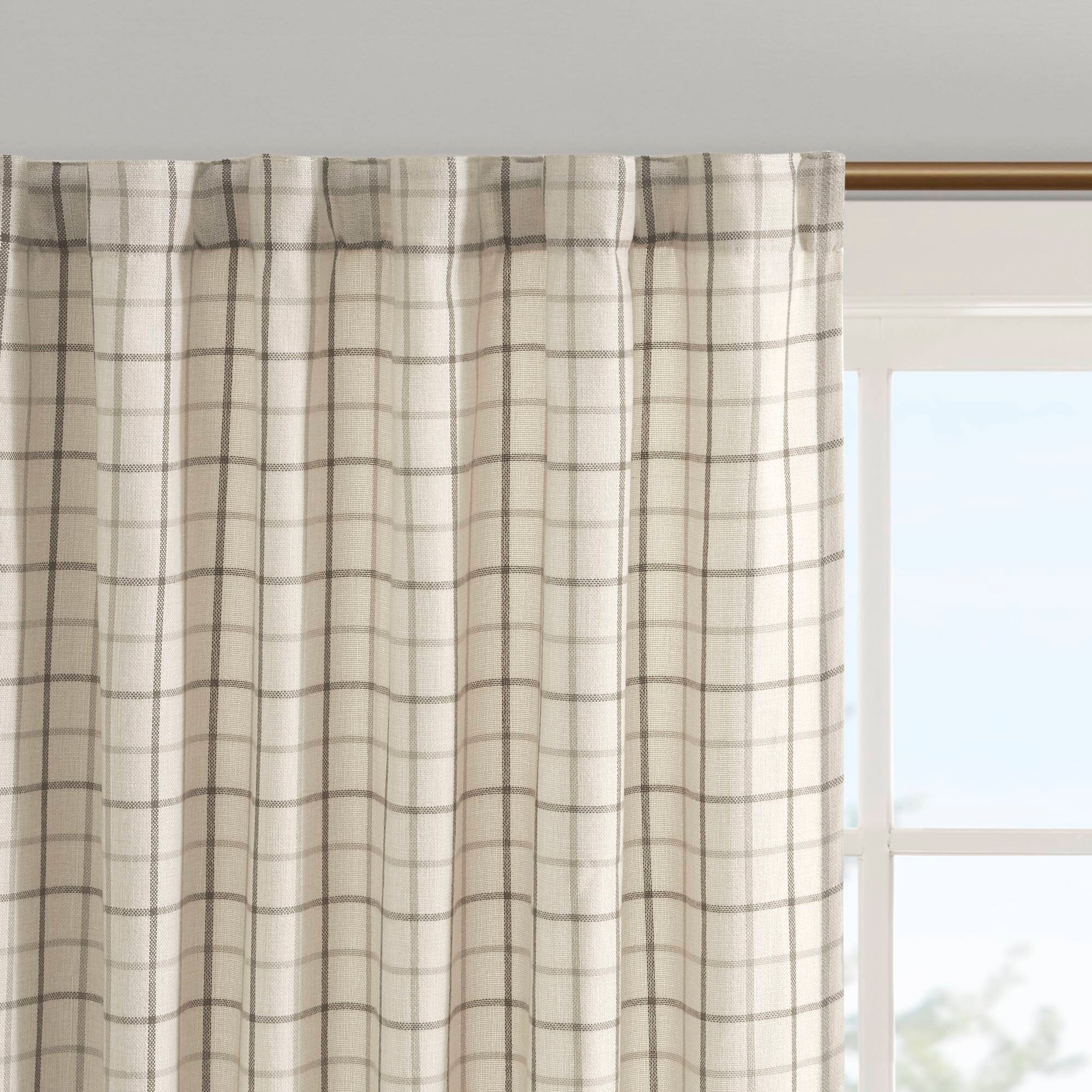 Madison Park Plaid Rod Pocket and Back Tab Curtain Panel with Fleece Lining