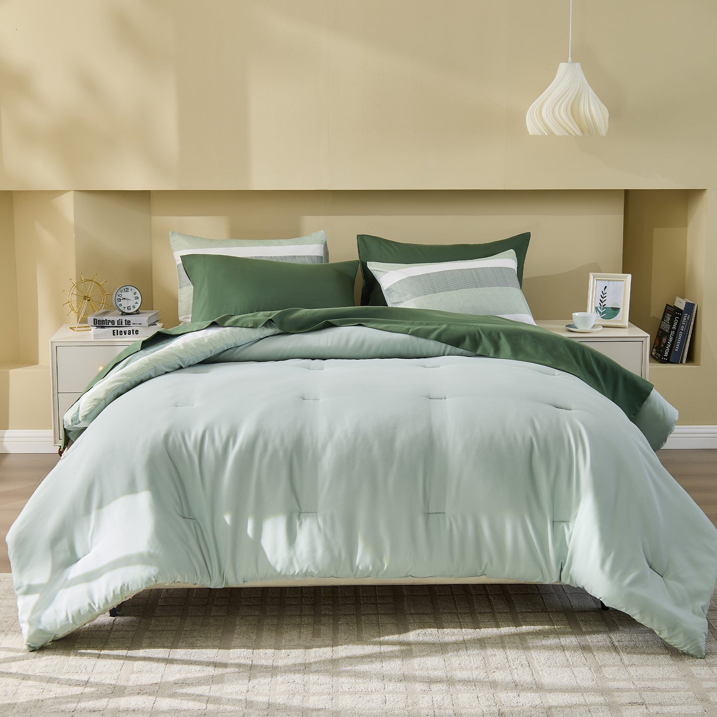 Regency Heights Blake Comforter Set