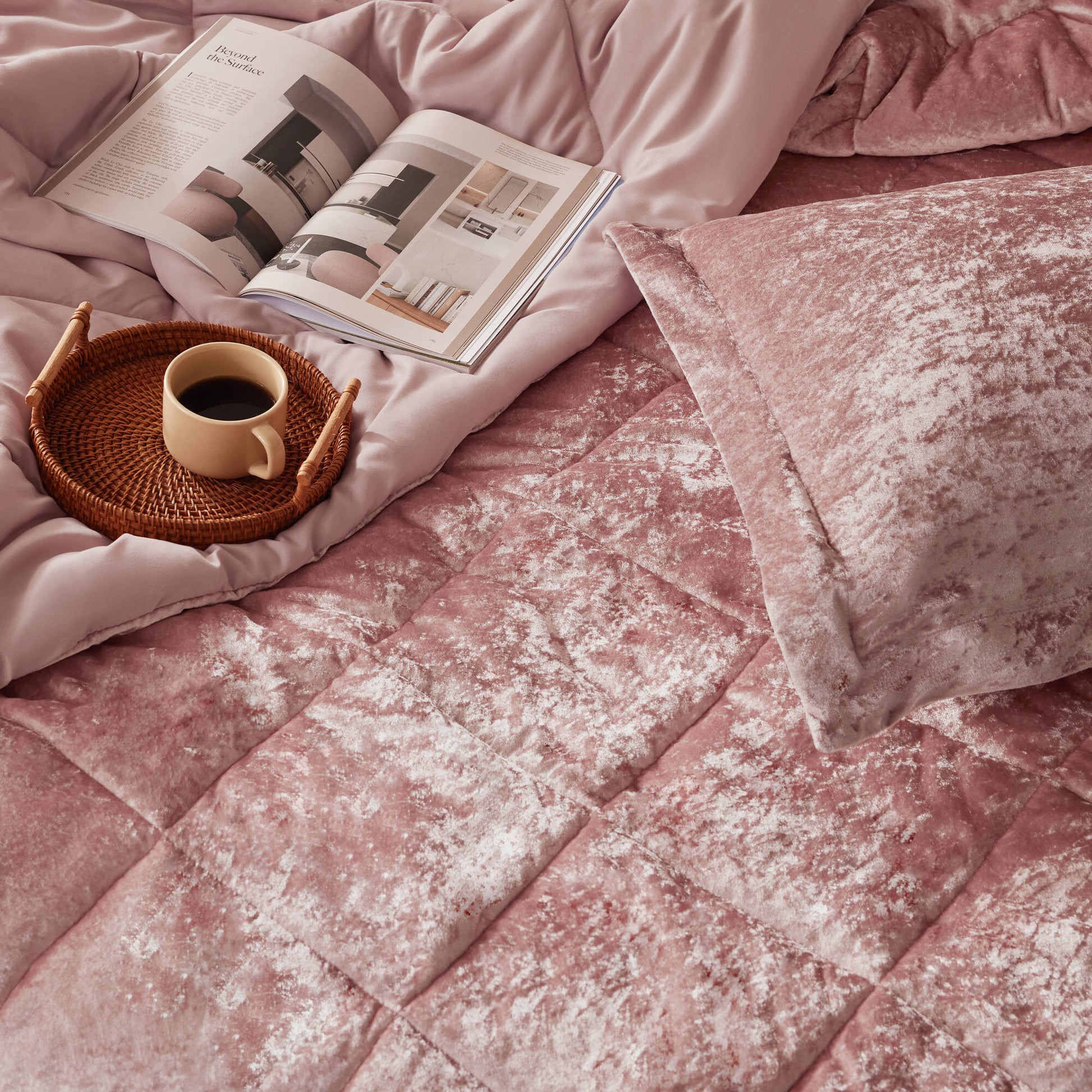 Intelligent Design Velvet Duvet Cover Set with Throw Pillow