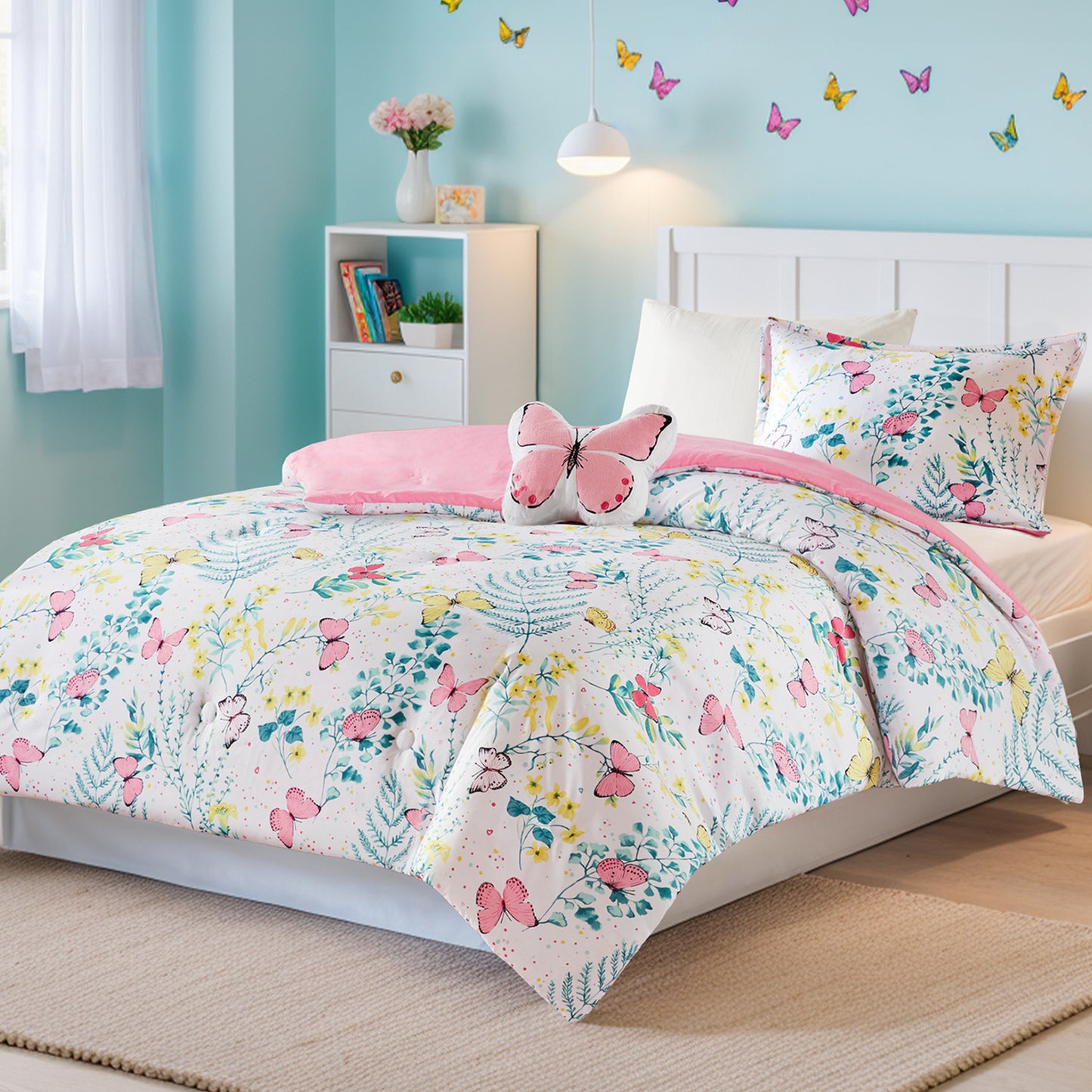 Regency Heights Cynthia Comforter Set