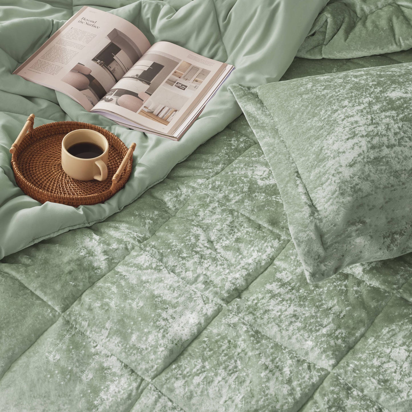 Intelligent Design Velvet Duvet Cover Set with Throw Pillow