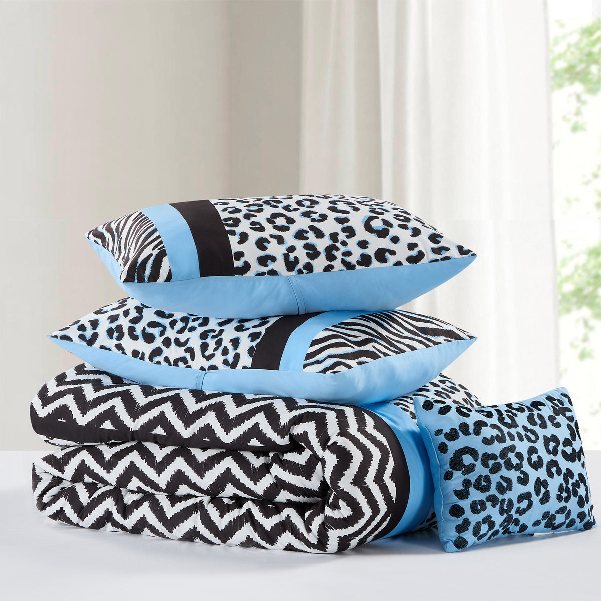 Regency Heights Sophie Comforter Set