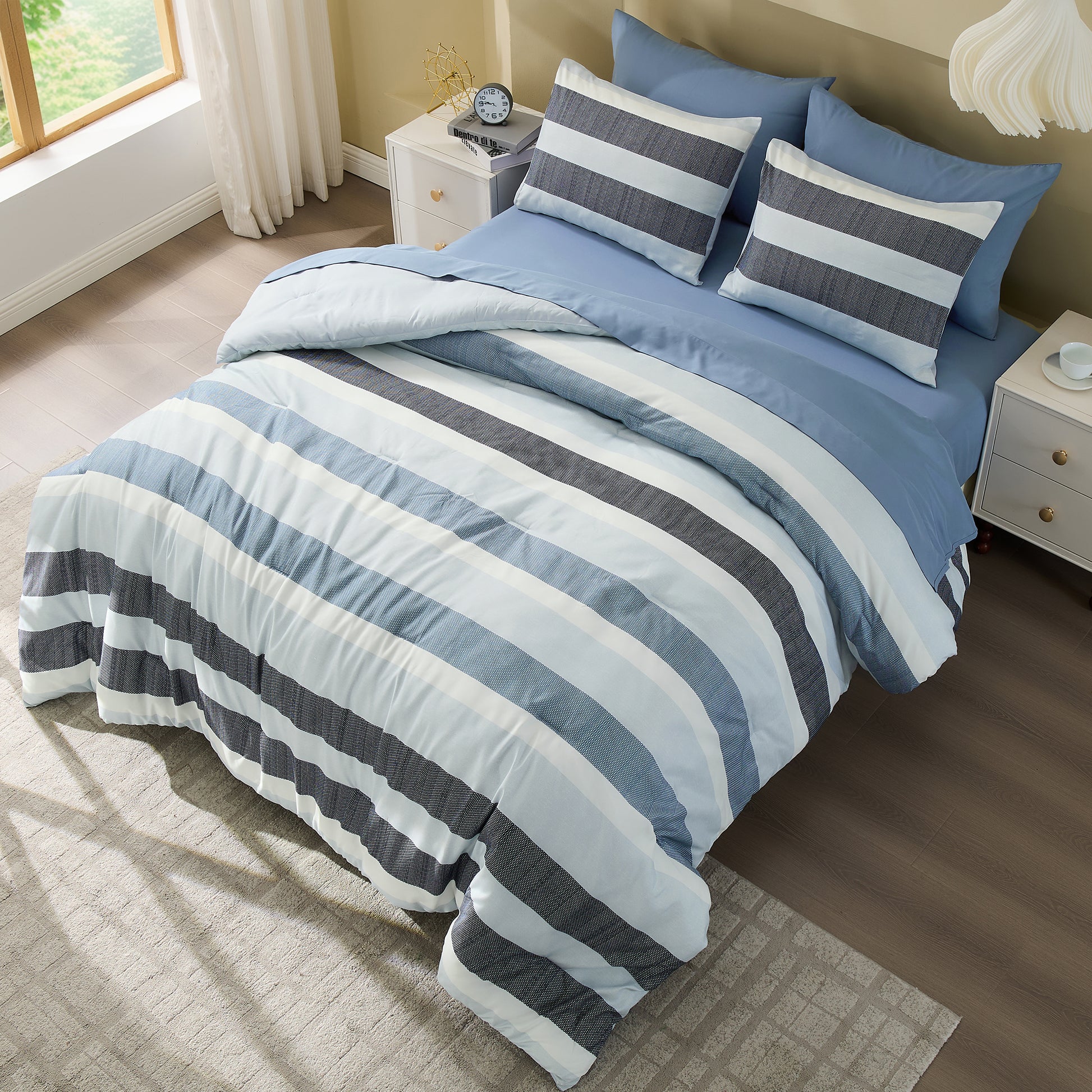 Regency Heights Blake Comforter Set