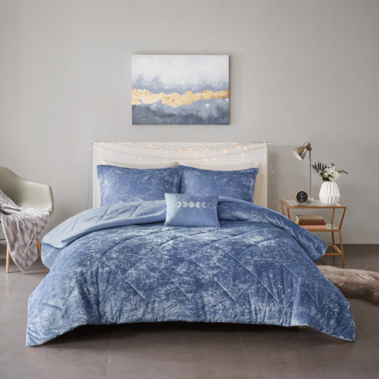Regency Heights Felicia Comforter Set