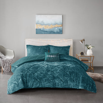 Regency Heights Felicia Comforter Set