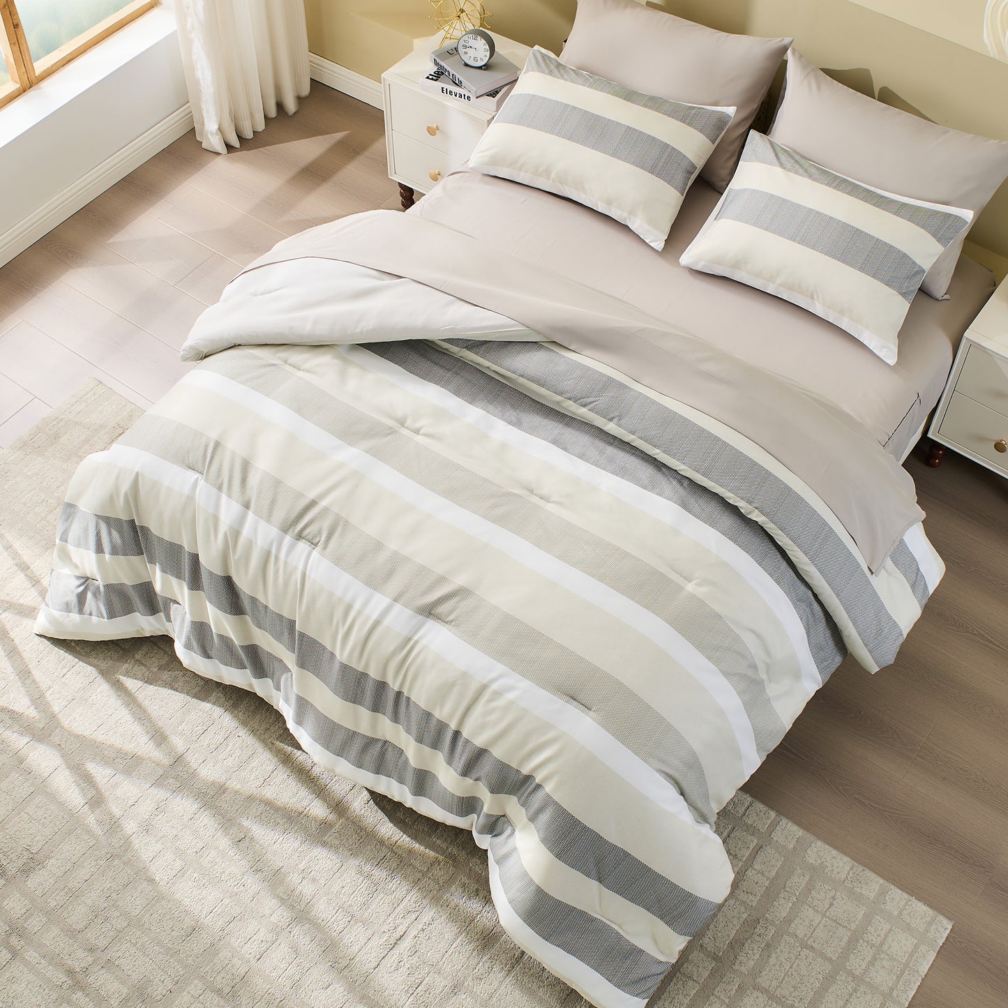 Regency Heights Blake Comforter Set