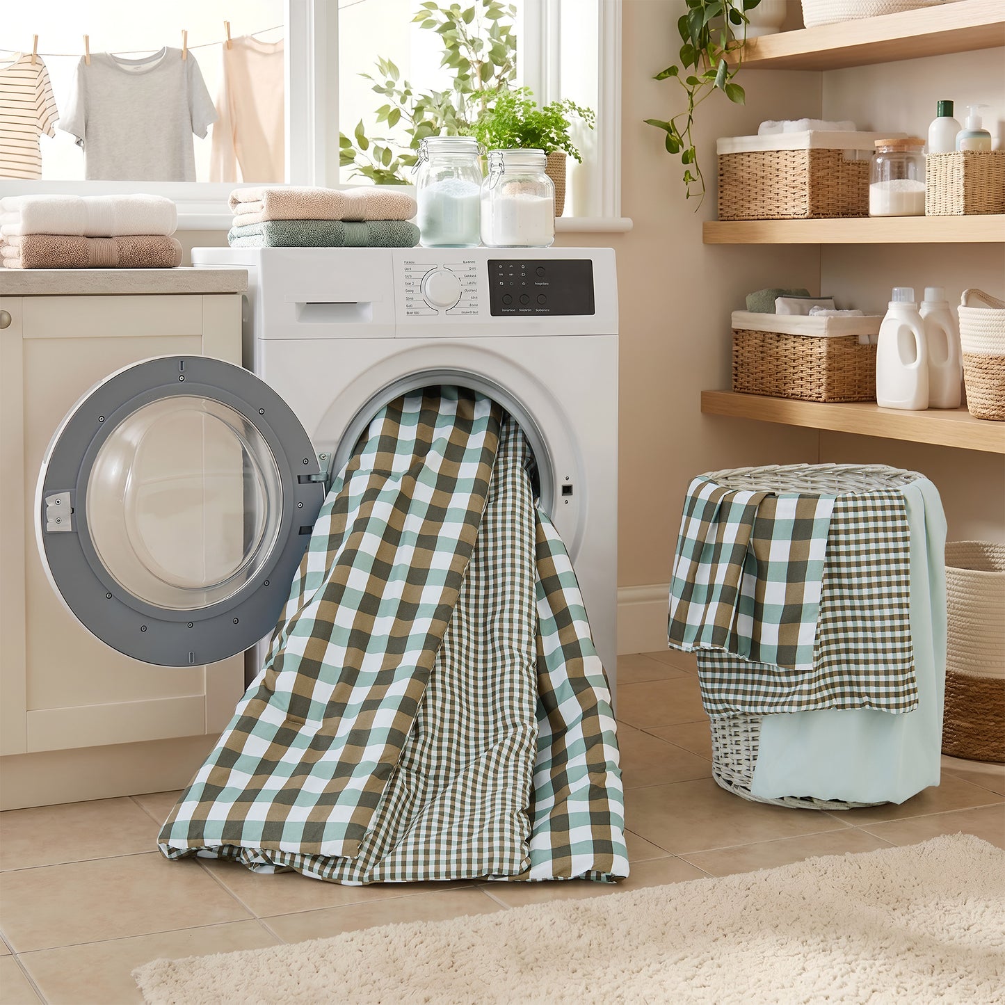 Hazel Comforter Set