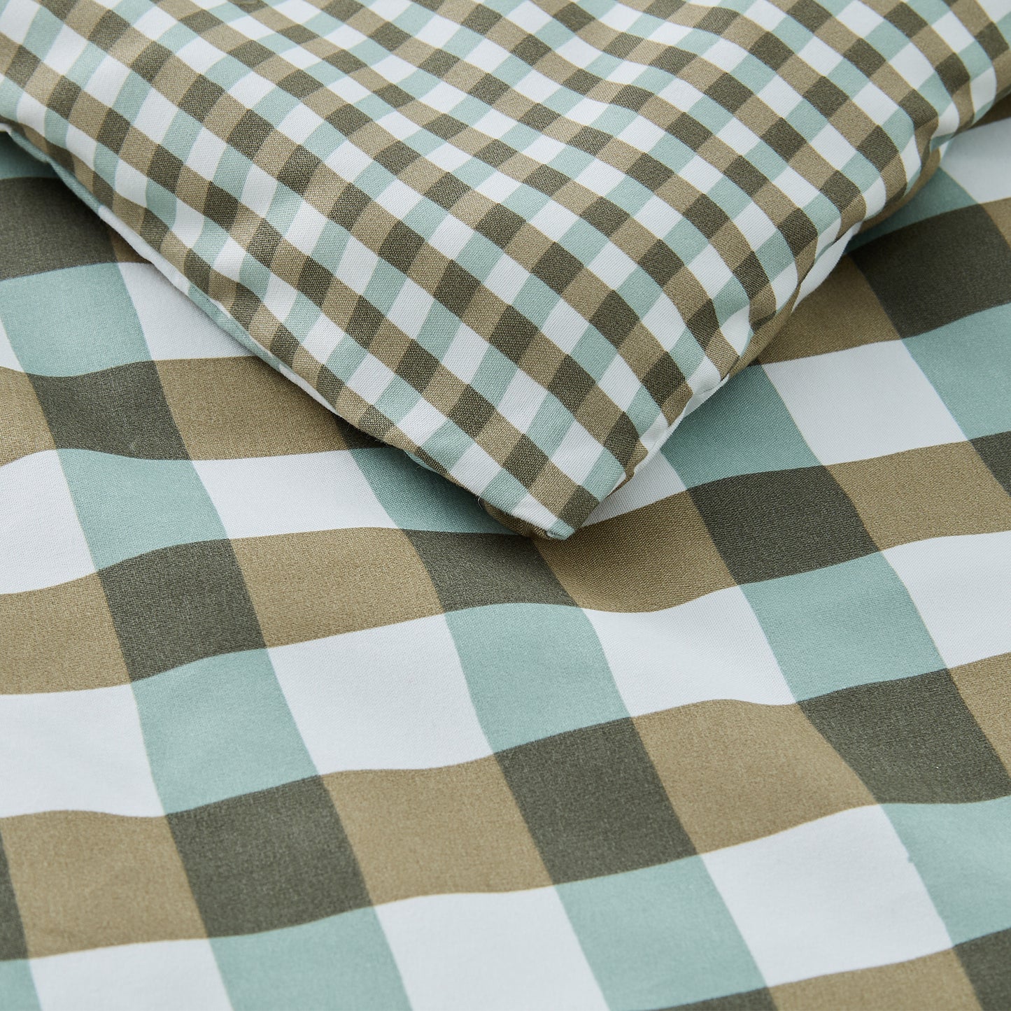 Hazel Comforter Set