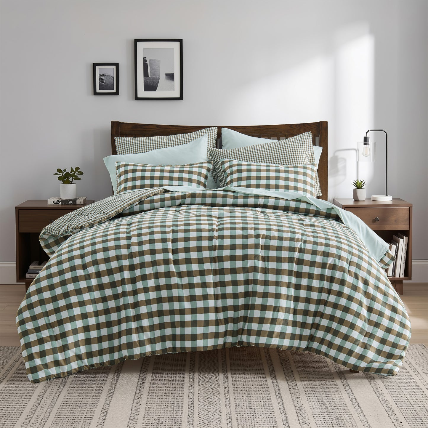 Hazel Comforter Set