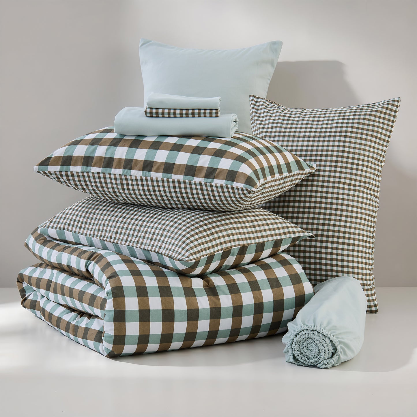Hazel Comforter Set