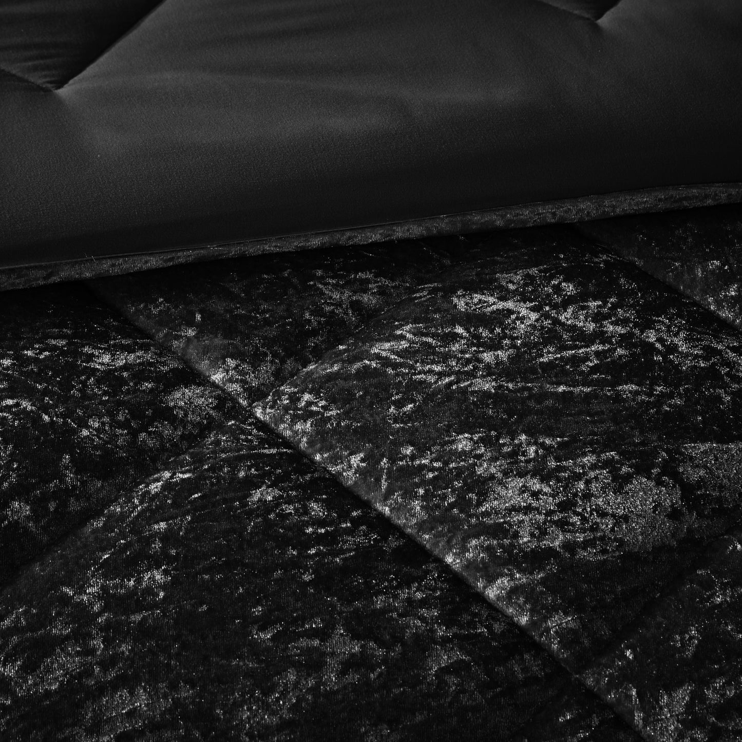 Flora 100% Polyester Velvet Comforter Set
