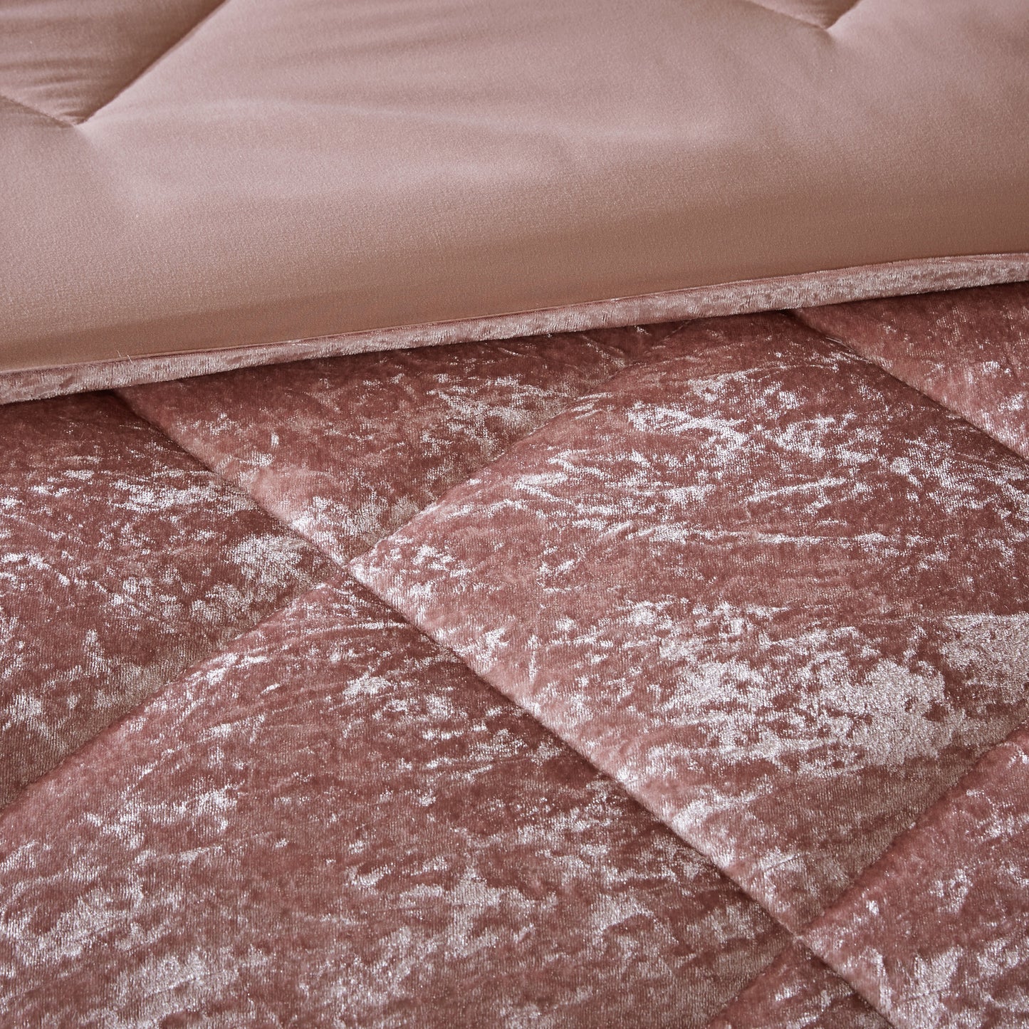 Flora 100% Polyester Velvet Comforter Set